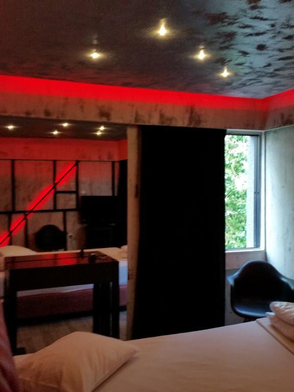 The Crystal Blue Hotel Atenas Quarto foto